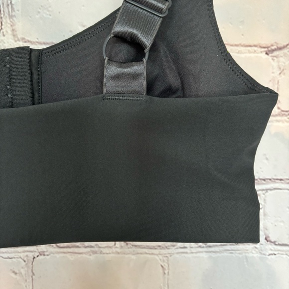 FABLETICS Ines Low Impact Front Closure Sports Bra--XXS - Picture 7 of 16